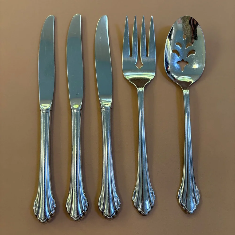 Oneida Community Clarette Stainless Flatware 5pc Set Knives Serving Spoon Fork